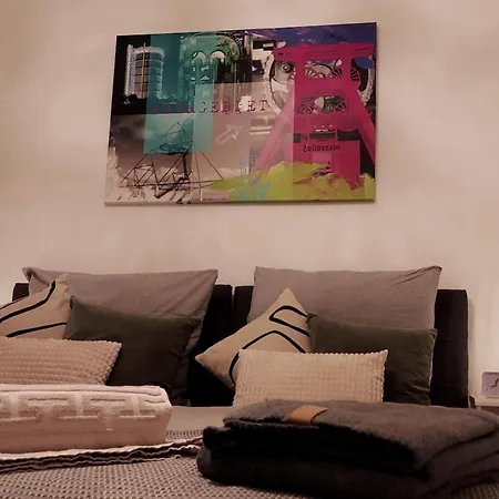 Gockel Homes 2 - With Balcony & Netflix * Essen
