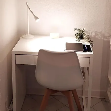 Appartamento Gockel Homes 2 - With Balcony & Netflix