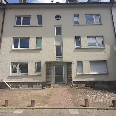 Gockel Homes 2 - With Balcony & Netflix * Essen